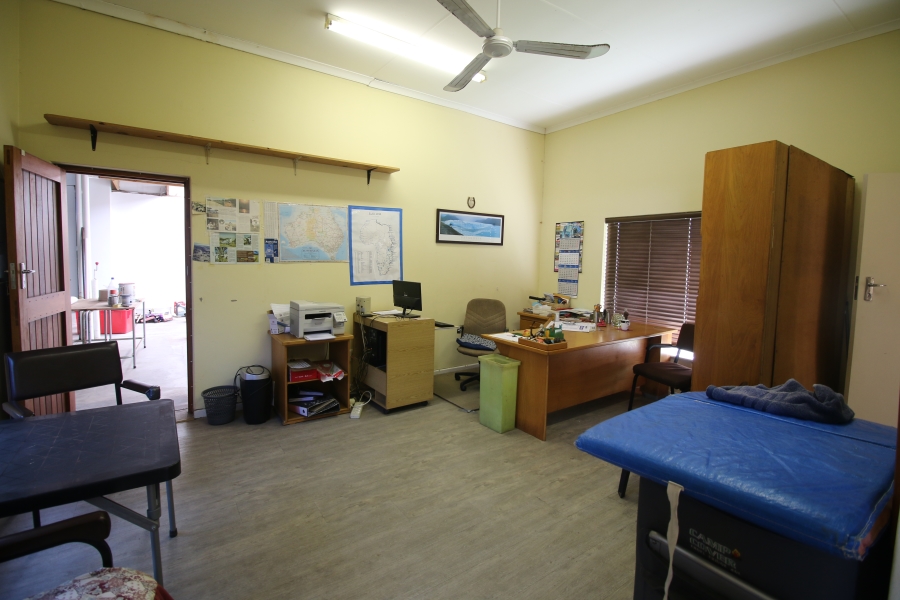 5 Bedroom Property for Sale in Berea Eastern Cape
